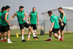 Bursaspor sıkı çalışıyor