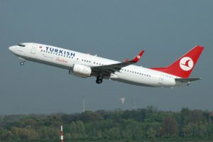 İstanbul'da 46 saniyede bir uçak inip kalktı