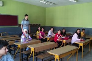 Yaz aylarında da eğitime devam ediyorlar