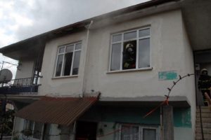 Çocukların çakmakla oyunu kötü bitti