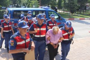 Dolandırıcılık zanlısı 6 şüpheliye tutuklama