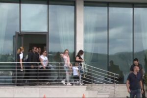 Shakira'dan tekneyle boğaz turu