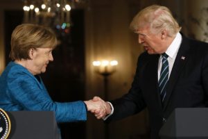 Trump ve Merkel'den kritik görüşme!