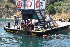 Deniz polisinden ''trol'' operasyonu