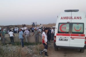 Akıntıya kapılan 2 kardeş kayboldu