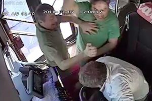 Otobüsün şoförüne saldıran yolcuya gözaltı