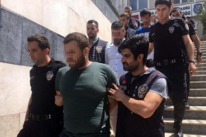 Maskeli çete çökertildi