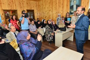 Bursa Yıldırım'da okuma yazma bilmeyen kalmayacak