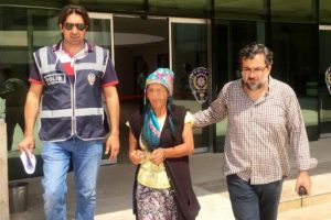 Cinsel ilişki teklifini kabul etmeyen adamı soydu