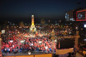 Yüzlerce kişi 15 Temmuz'da meydanlarda buluşacak