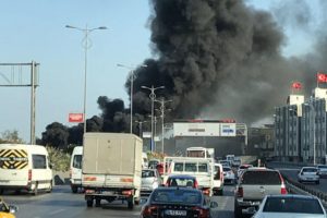 Bayrampaşa'da otobüs alevlere teslim oldu