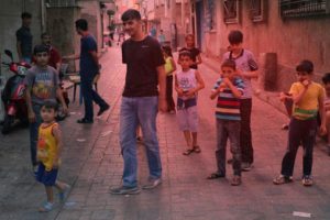 Diyarbakır'da 4 çocuğu taciz ettiği ileri sürülen şahsa mahalle dayağı