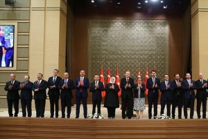 Yeni kabine, ilk defa bir araya geliyor