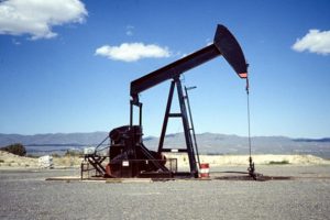Petrol güne kısmi düşüşle başladı