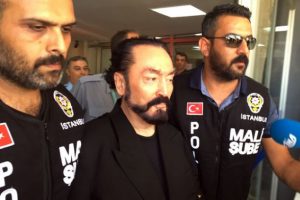Adnan Oktar'ın paralarının sayımı hala bitmedi