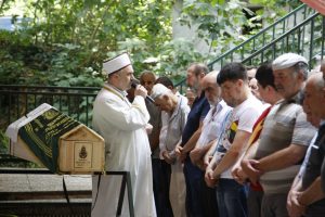 Bursa'da iki evladını üç yıl arayla kazada kaybetti