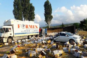 Erdek'te zincirleme kaza: 2 yaralı