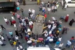 Ticari taksi kaza sonrası şaha kalktı