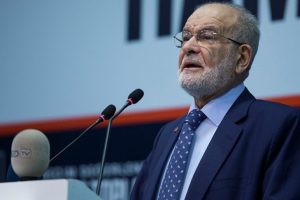 Karamollaoğlu'ndan 15 Temmuz mesajı