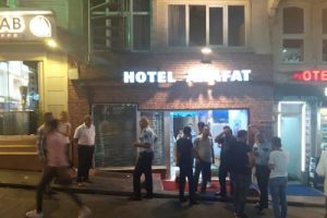 Yaşlı adam otel odasında ölü bulundu!
