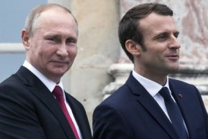 Macron, Putin ile görüşecek