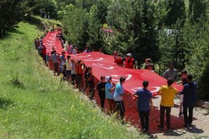 15 Temmuz şehitleri için yürüdüler