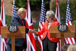 Trump'tan May'e 'AB'yi dava et' tavsiyesi