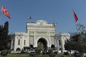 Profesörlük şartı geri getirildi!