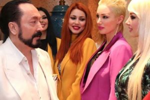 Adnan Oktar raporundan şok detaylar! 'Cinsel eğitim eşyası gibi kullanılıyorlardı'
