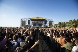 Kuşadası Gençlik Festivali sona erdi! Tam 120 bin...