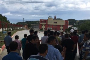 İşten çıkarılan maden işçilerinden eylem