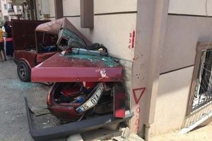 Araba adeta dümdüz oldu