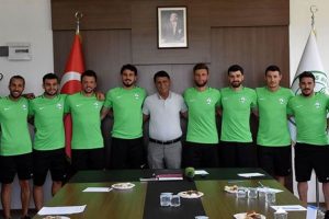Sivas Belediyespor 11 futbolcuyu kadrosuna kattı