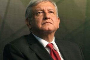 Devlet başkanı kendi maaşını düşürüyor