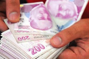 Emekliler zamlı maaşlarını bugün alıyor