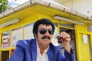 Müslüm Gürses'e benzeyen taksiciden ilginç sözler: Keşke onun yerine ben ölseydim