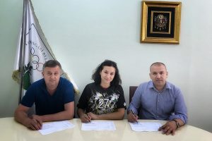 Bursa Osmangazi Belediyespor'da imzalar atıldı