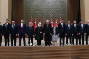 İki bakanın yardımcılarının isimleri belli oldu!