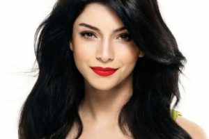 Takipçileri Merve Boluğur'un yüzünü güldürdü!