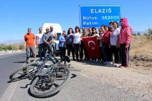 ''Türk Kadınının Zaferi Bisiklet Turu'' Elazığ'a geldi