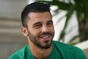 Aytaç Kara duran topları istiyor
