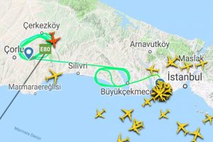 Motoruna kuş çarpan uçak acil iniş yaptı