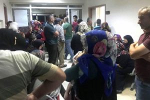 Zehirlenen 300 kişi hastanelik oldu