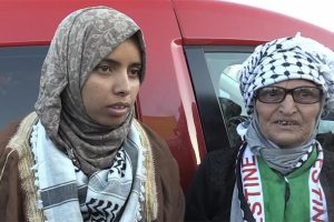 Filistinli genç kadından 'Han el-Ahmer bizim kalacak' mesajı