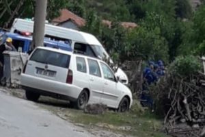 Önce komşularını vurdu sonra intihar etti!