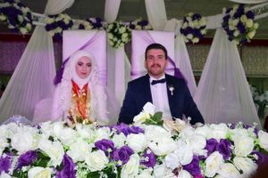 Düğüne 2 bin kişi katıldı! Takılar ise...