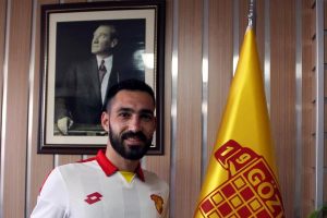 Göz-göz'de bir yolcu, bir transfer