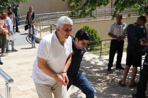 Eski il emniyet müdür yardımcısı FETÖ'den tutuklandı
