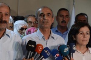 HDP'den terörist cenazesine katılan vekillere destek