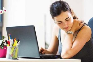 Teknoloji boyun sağlığını tehdit ediyor